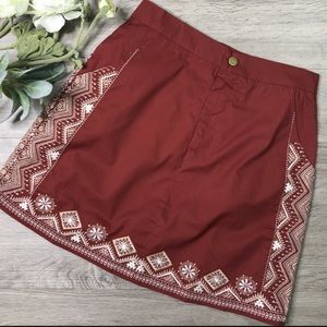 Embroidered skirt